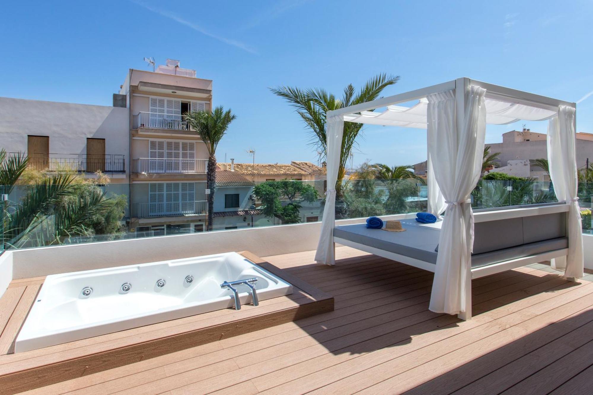 Deluxe Double Room Hot Tub Sea View